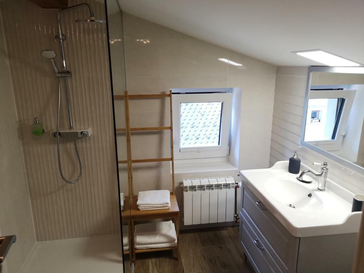Holiday House Red Deer Preddvor Buitenkant foto